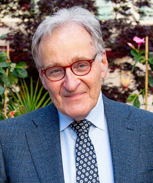 Gordon Leo Headshot